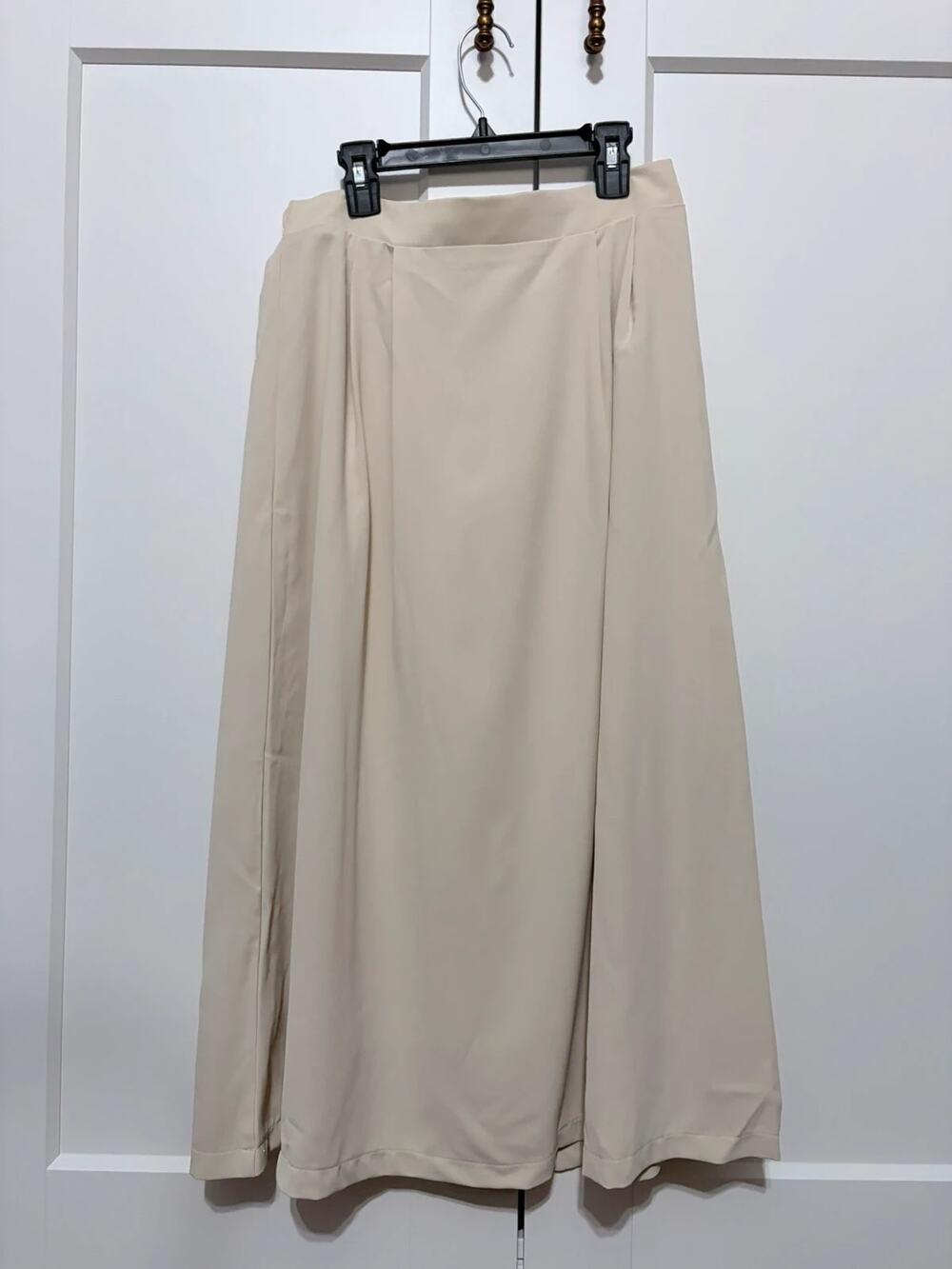 Old Money Minimalist Khaki Pleated Maxi Skirt Size XL